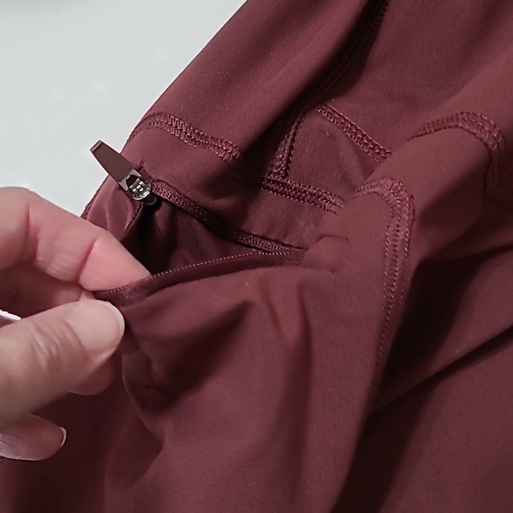 Ocean + Coast Burgundy Leggings with Pockets size 4X - Picture 7 of 9